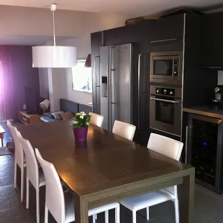 Casa Con 3 Amarre Y Wifi Ref 195 Holiday home Empuriabrava